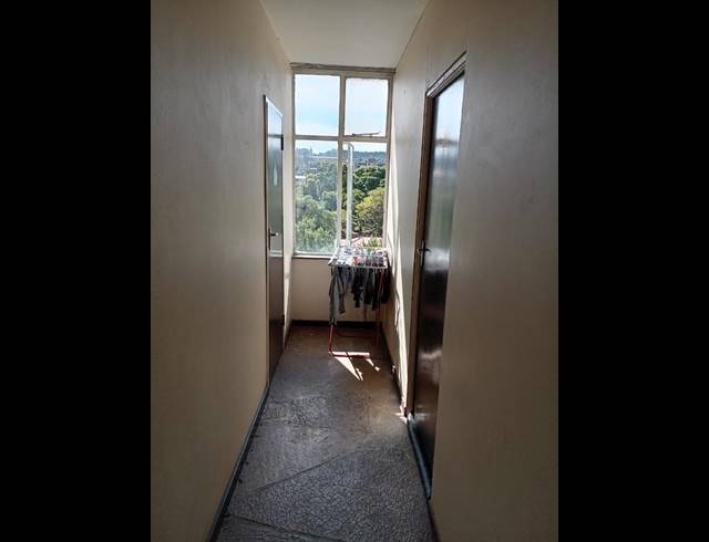 2 BEDROOM APARTMENT FOR SALE IN SUNNYSIDE